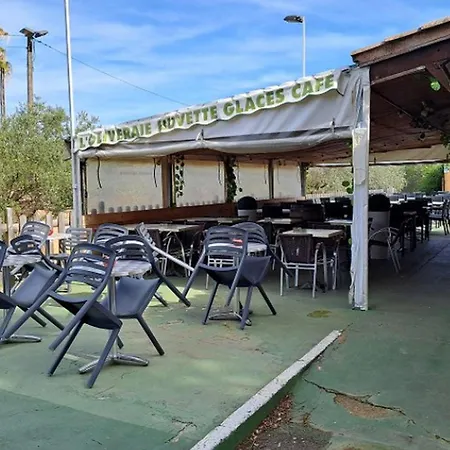 Mobil Avec Terrasse Pour 6 Personnes, 2 - Api-1-52-1105 Campingplads Laurens
